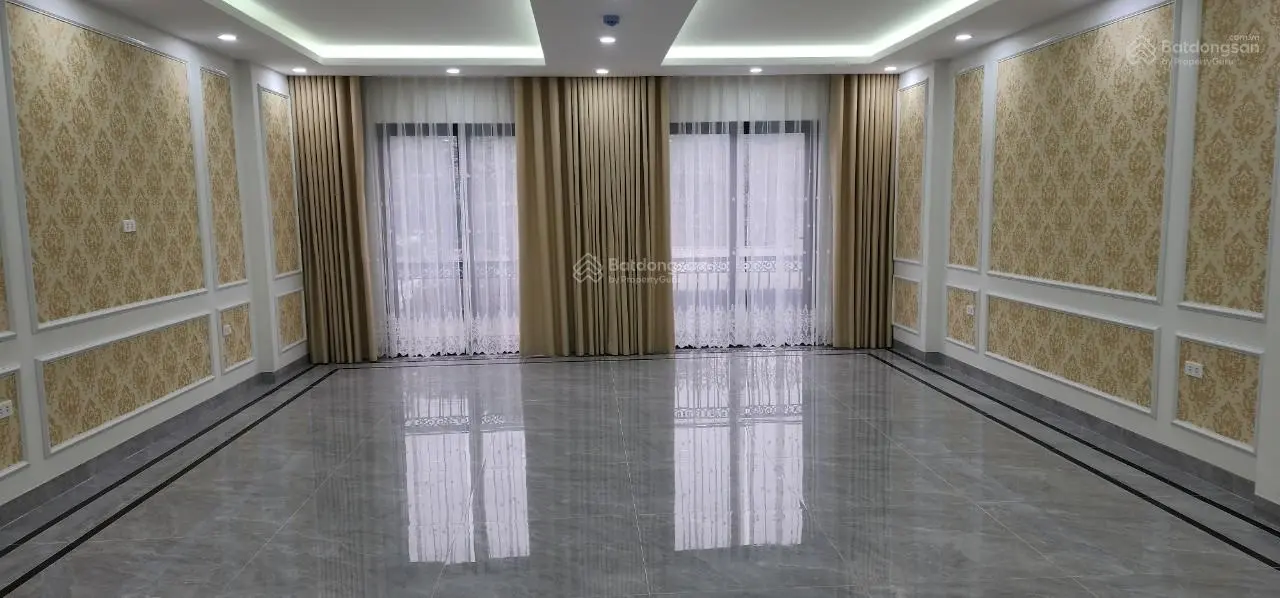 Bán nhà ngõ 285 phố Khuất Duy Tiến diện tích 70 m2 mặt tiền 5,5 mét x 7 tầng nhà xây mới