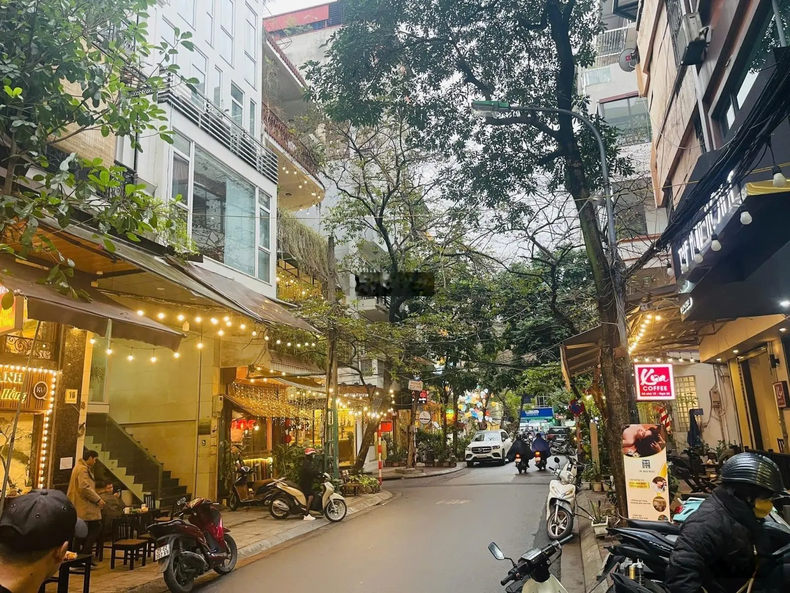 Ô tô tránh - kinh doanh đỉnh, bán nhà ngõ 2 phố Nguyên Hồng 51m2 4 tầng chỉ 29,x tỷ thương lượng