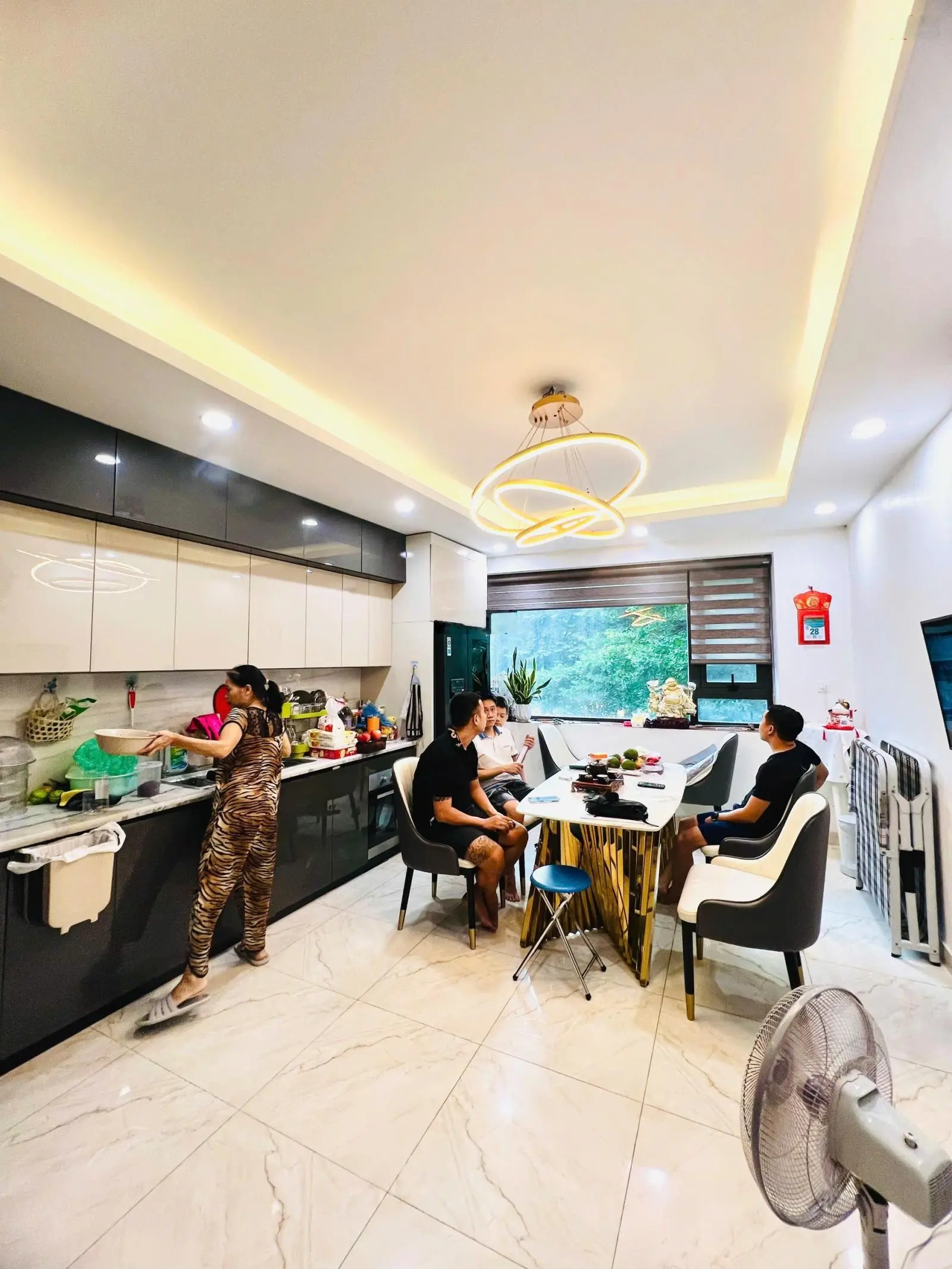 Mặt phố Nguyễn Đình Chiểu siêu hiếm view công viên Thống Nhất 42m2 x 7T thang máy nhỉnh 33 tỷ