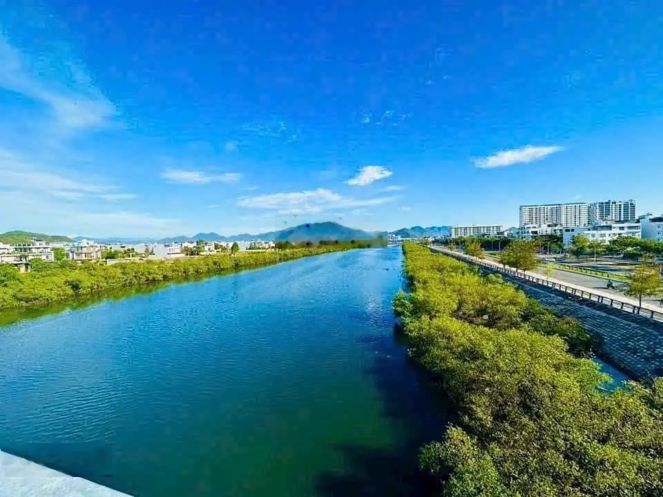 Bán nhanh lô view sông Quán Trường sạch đẹp gói 5 Thái Hưng chỉ 5 tỷ (bao cọc)