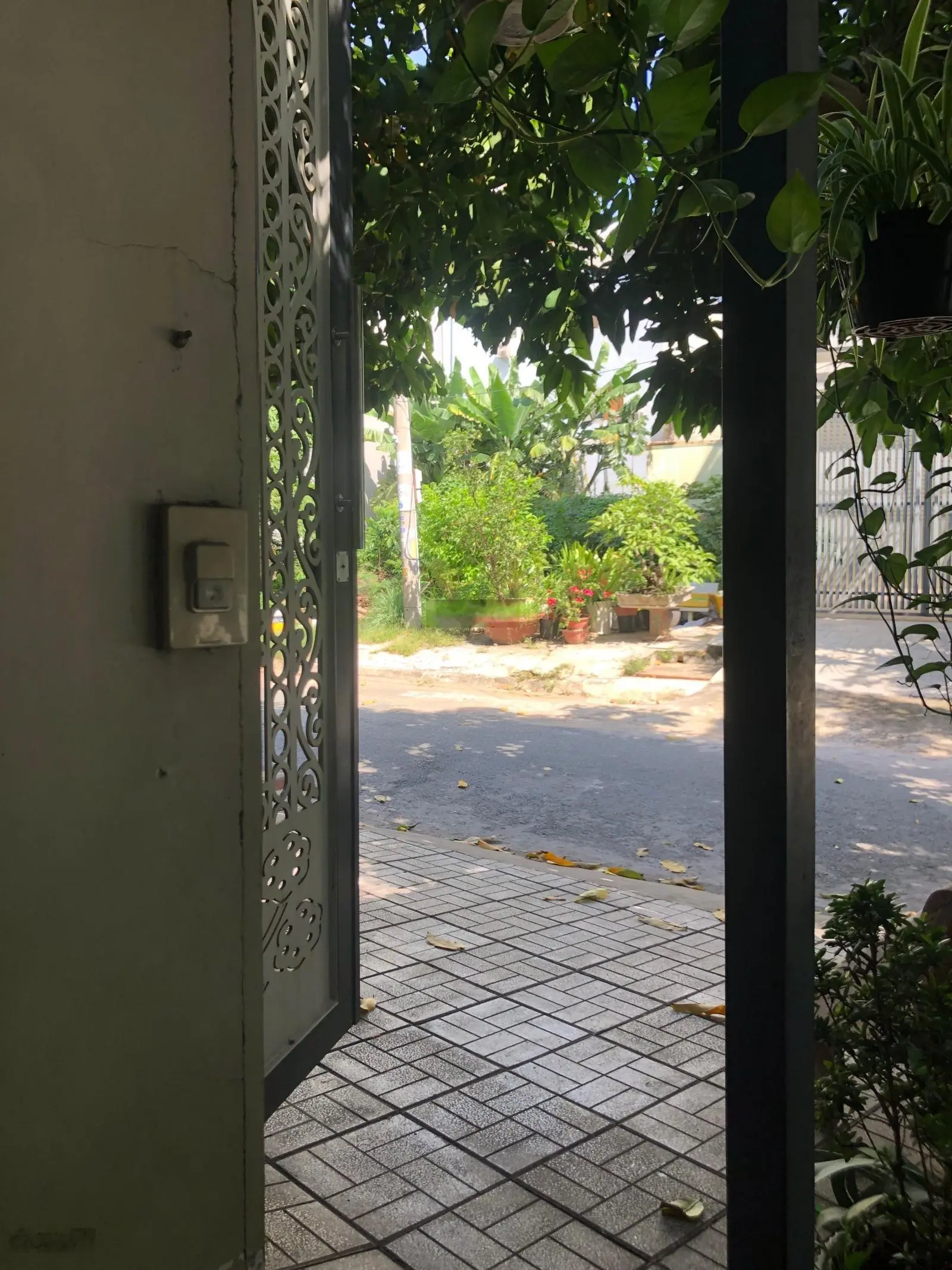 Chính chủ cần bán gấp nhà mặt tiền đường số1, khu dân cư Nam Hùng Vương đường rộng 20m