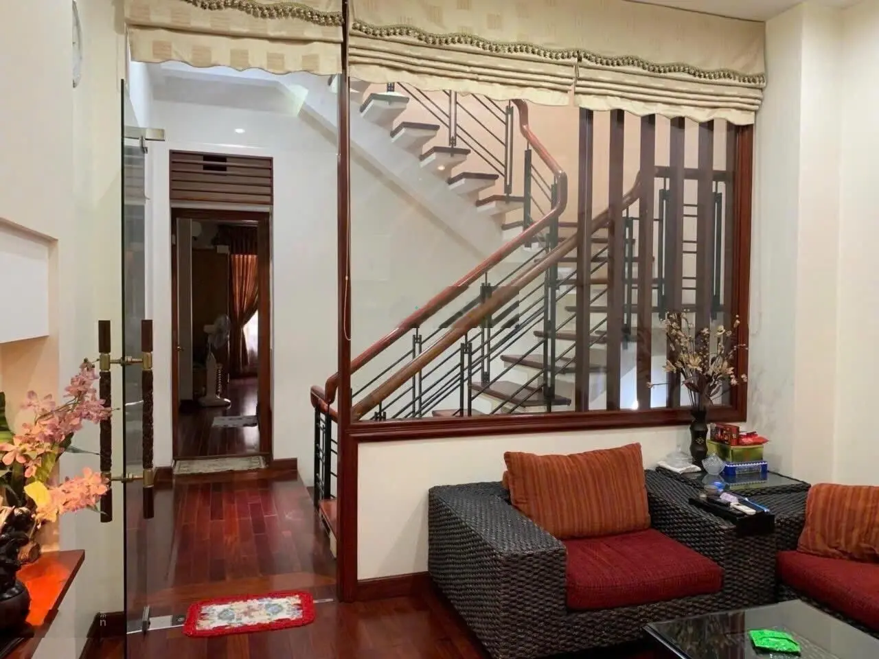 Bán nhà đường 10m một trục Đinh Bộ Lĩnh - 4 tầng (4.5x17m) nở hậu - khu dân cư đồng bộ đáng sống