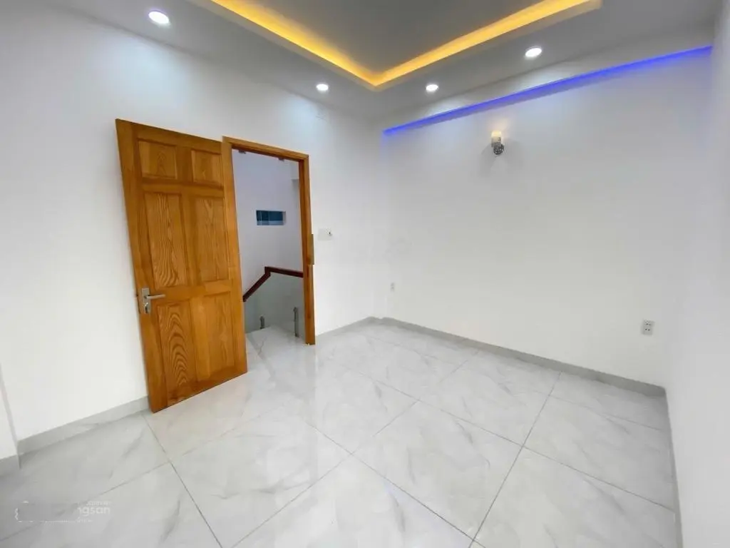 Nhà hương lộ 2 - bình tân- 5 tầng mới- 4 x 15m- 4pn- hẻm xe tải 8m- chỉ 7.65 tỷ