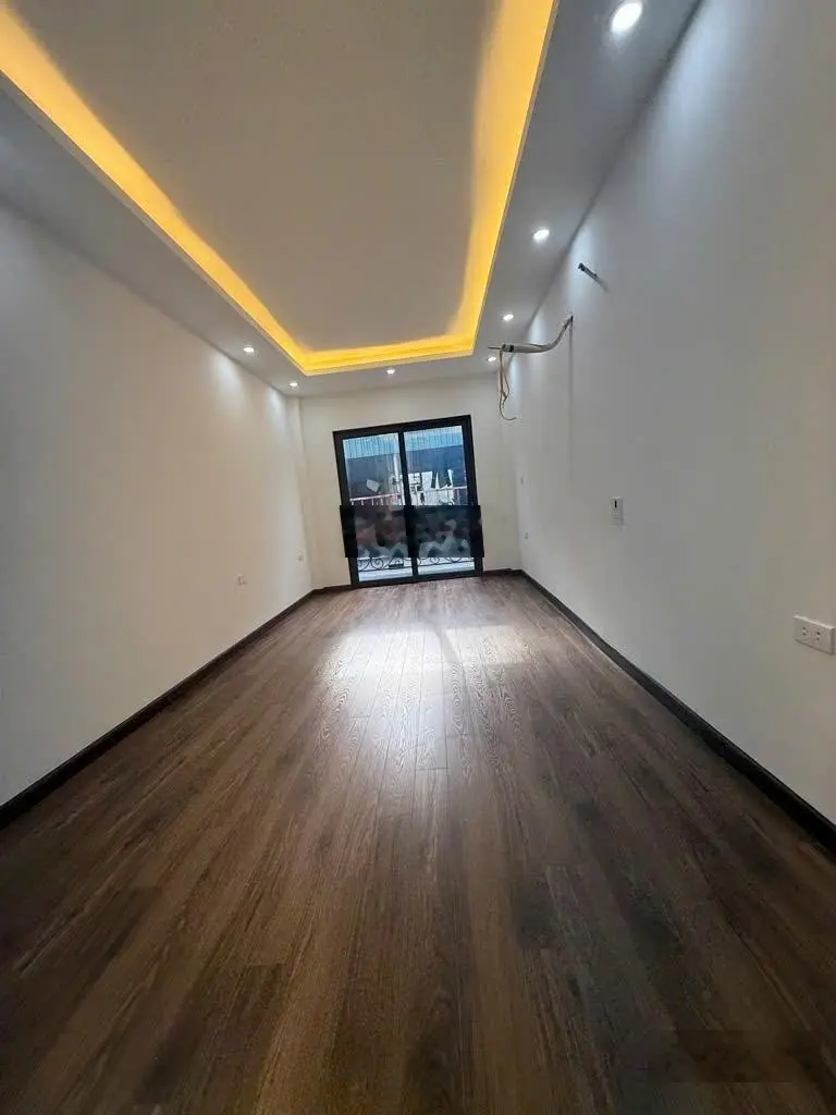 Hoa hậu chân dài quận hoàng mai 30m2 x 5 tầng xây mới cứng từ móng chưa sử dụng - 6 tỷ hơn