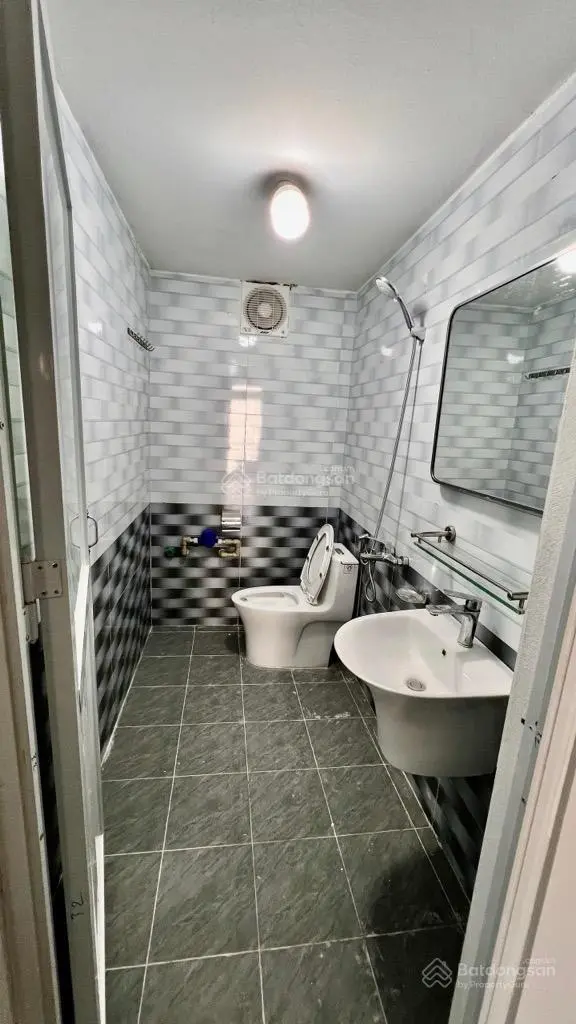 Bà Triệu - cạnh trường cấp ba Lê Lợi ngõ ôtô thông, kinh doanh nhiều loại hình, 85m chỉ quanh 10 tỷ