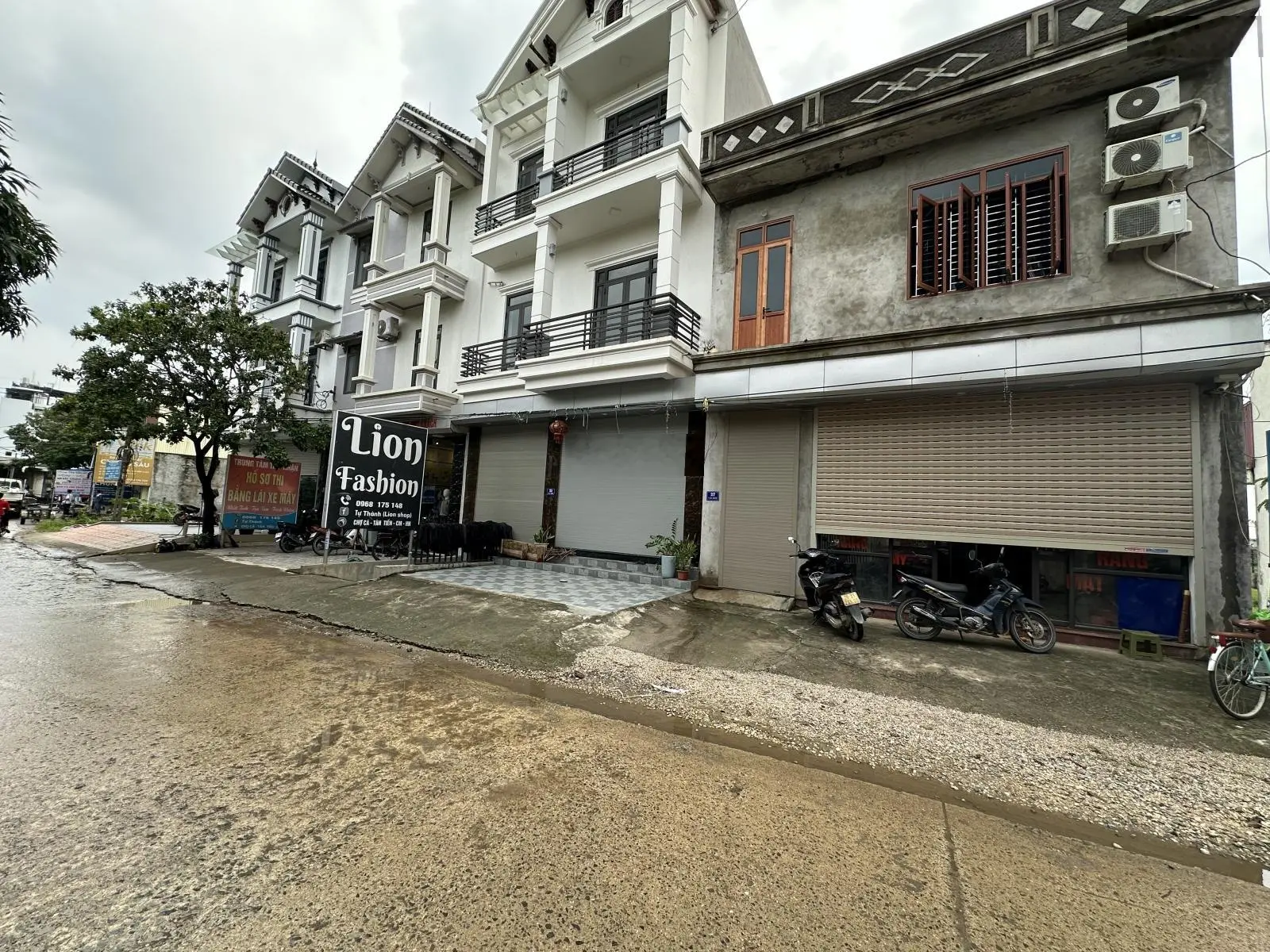91m2 sẵn nhà 2 tầng bám đường liên Xã Nam Phương Tiến kinh doanh buôn bán sầm uất. Cách Quốc Lộ 50m