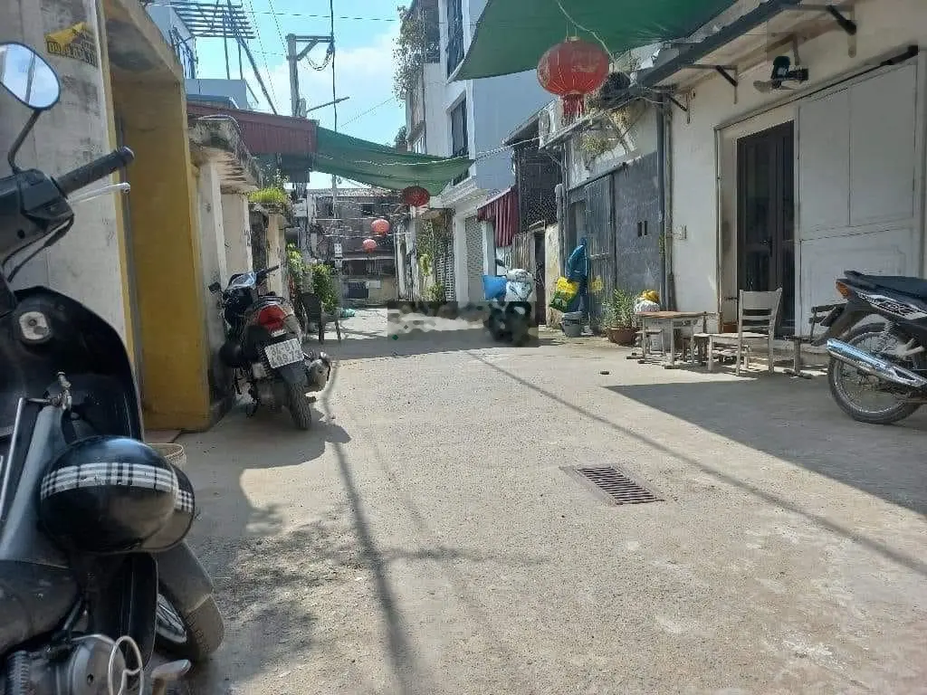 Bán nhà cực đẹp ở Ngũ Hiệp khu phân lô ô tô 7 chỗ vào nhà