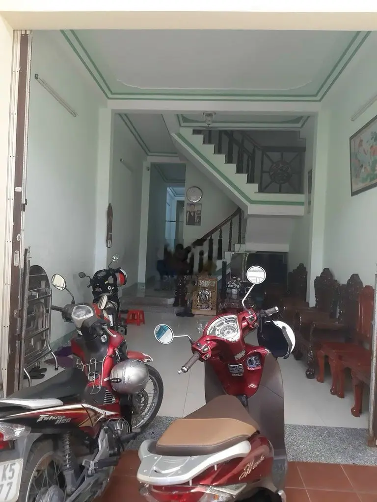 Cần bán gấp nhà nguyên căn nhà mặt tiền P.5 đường Ngô Gia Tự TP Cà Mau