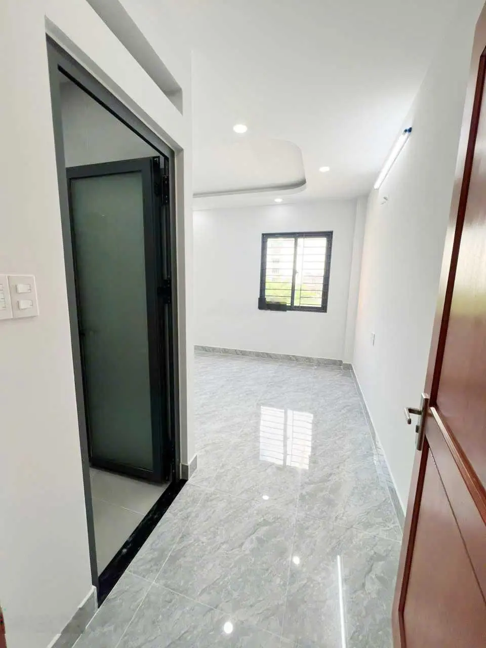 Bán Nhà Mới Đúc 5 Tấm , 4,1x16m , Đường 7m Tỉnh Lộ 10 Giáp Quận 6 . LH 0906 383 ***