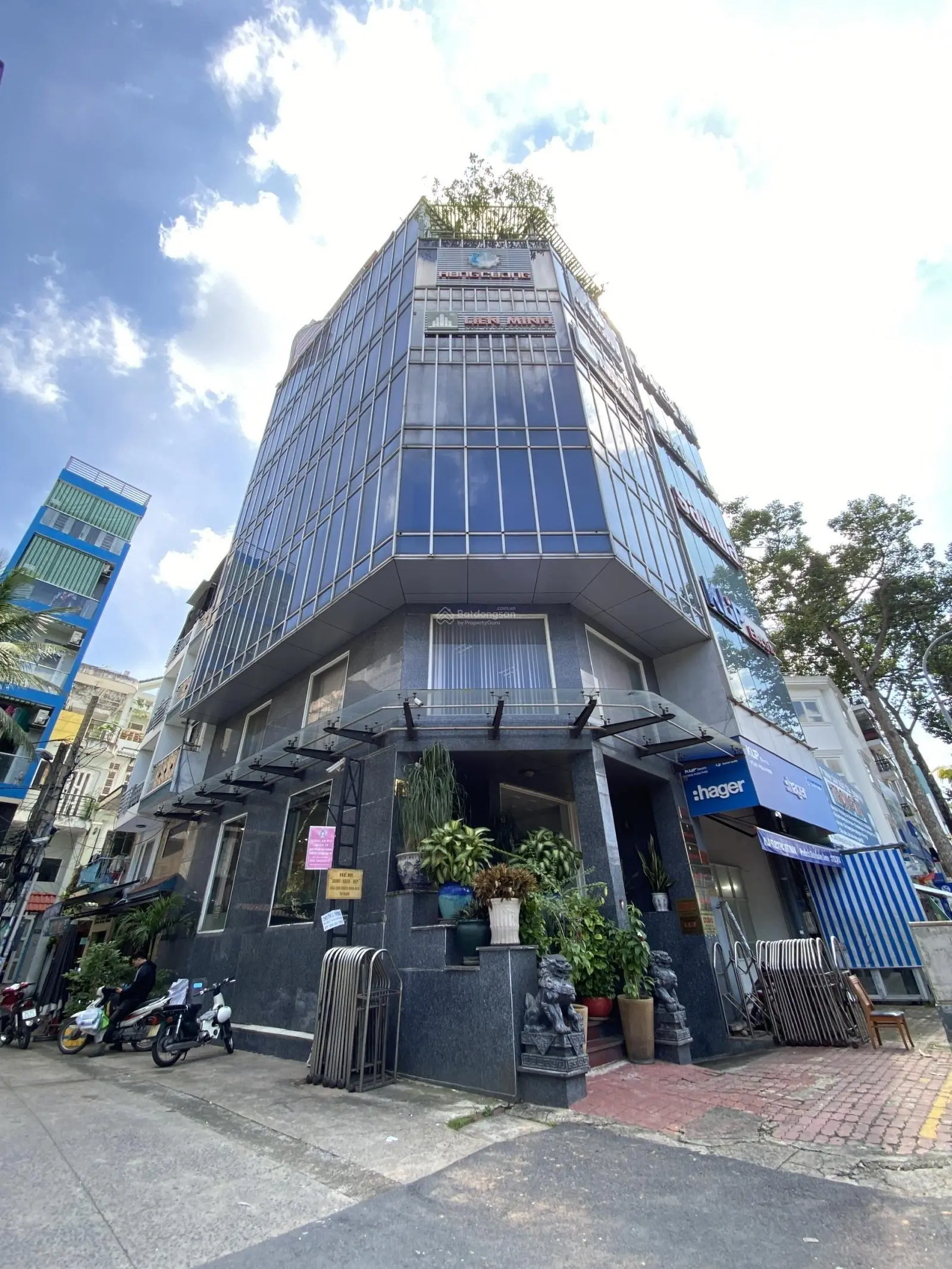 Bán nhà mặt tiền - 230 lý thường kiệt, quận 10
