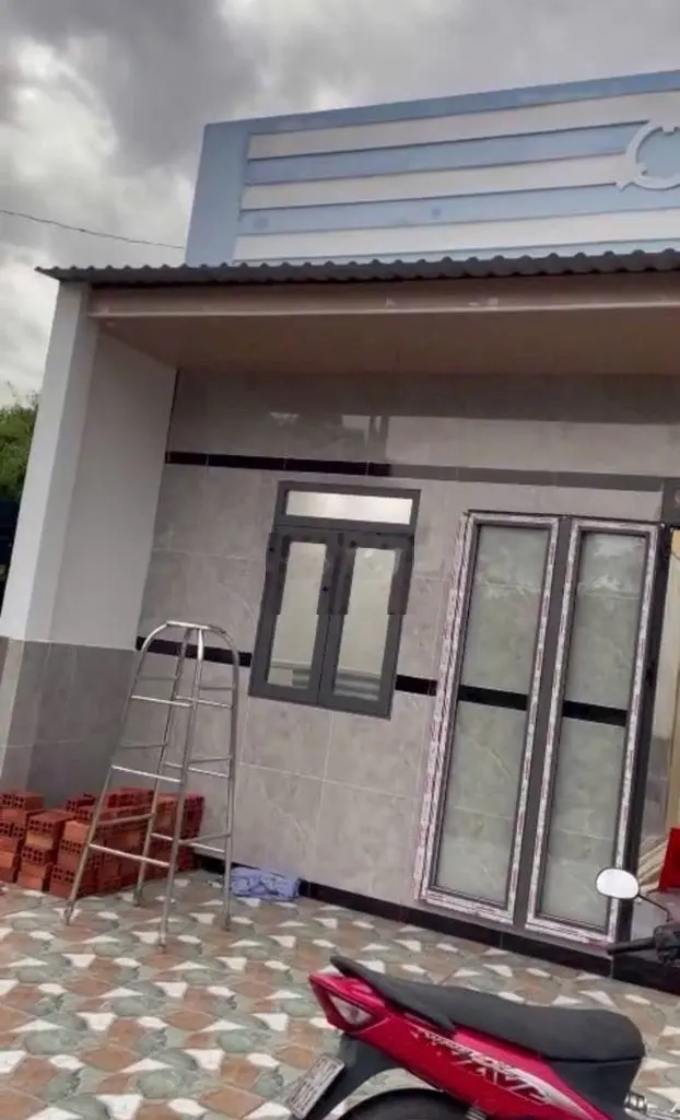 Bán đất có nhà mới 100%, diện tích 96m2 full thổ cư, xã Phú Hoà Đông