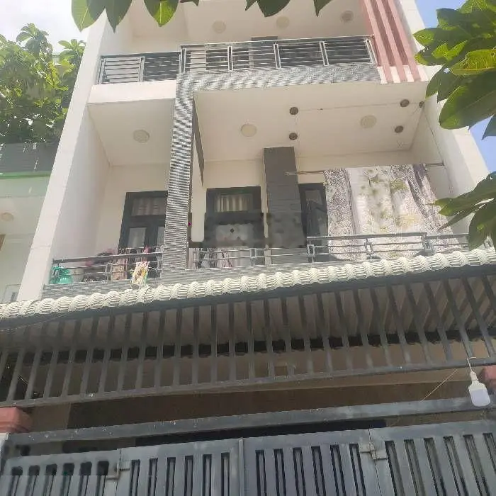 GẤP LẮM R nhà 2 tầng - có 6p trọ cc đang có dòng tiền 20tr/th - ngay sau chợ TN Phú - chỉ nhỉnh 6tỷ