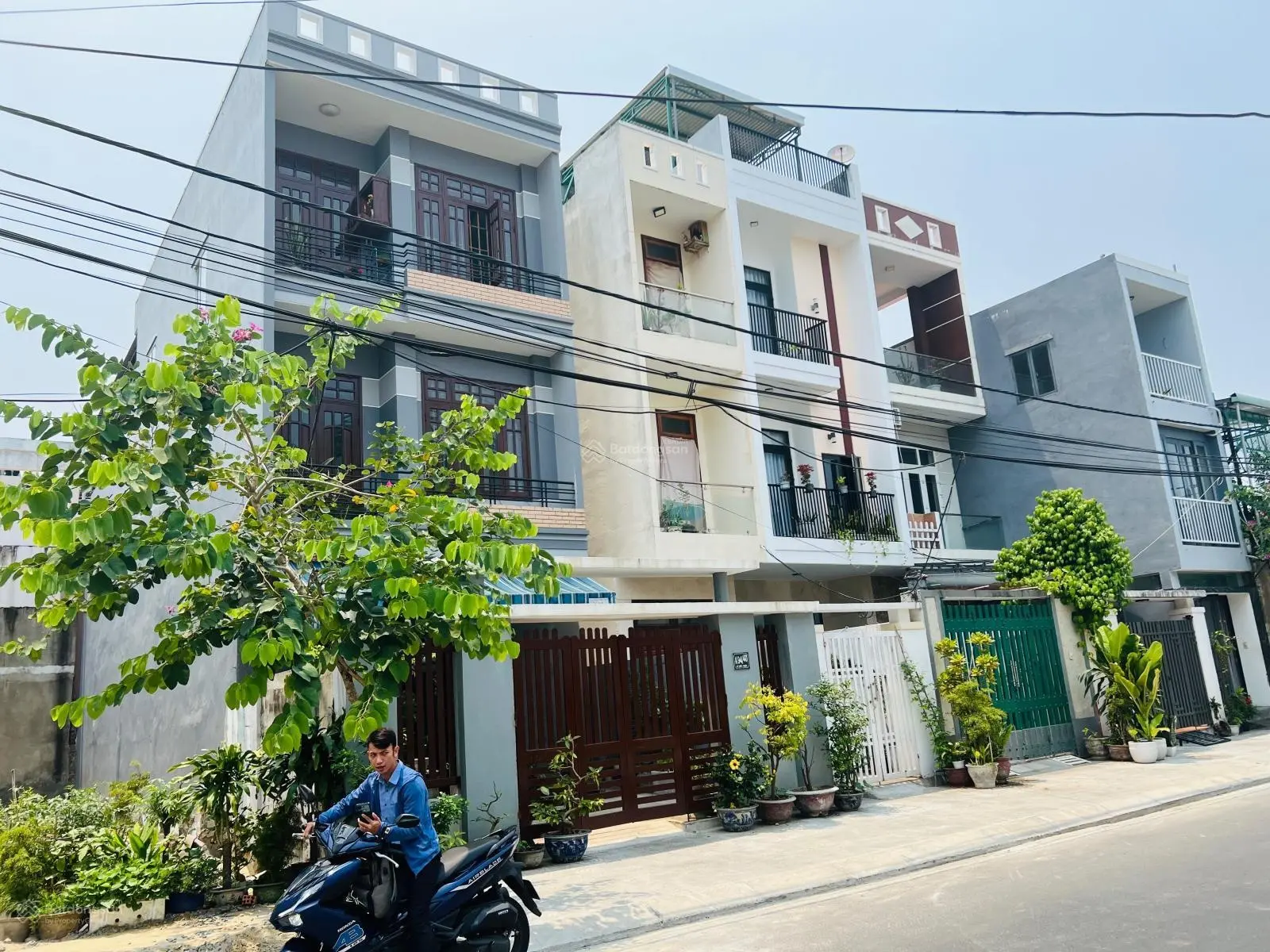 Cực rẻ! Bán đất diện tích khủng gần biển Bà Huyện Thanh Quan - Khu Phố Tây 2 mặt tiền.