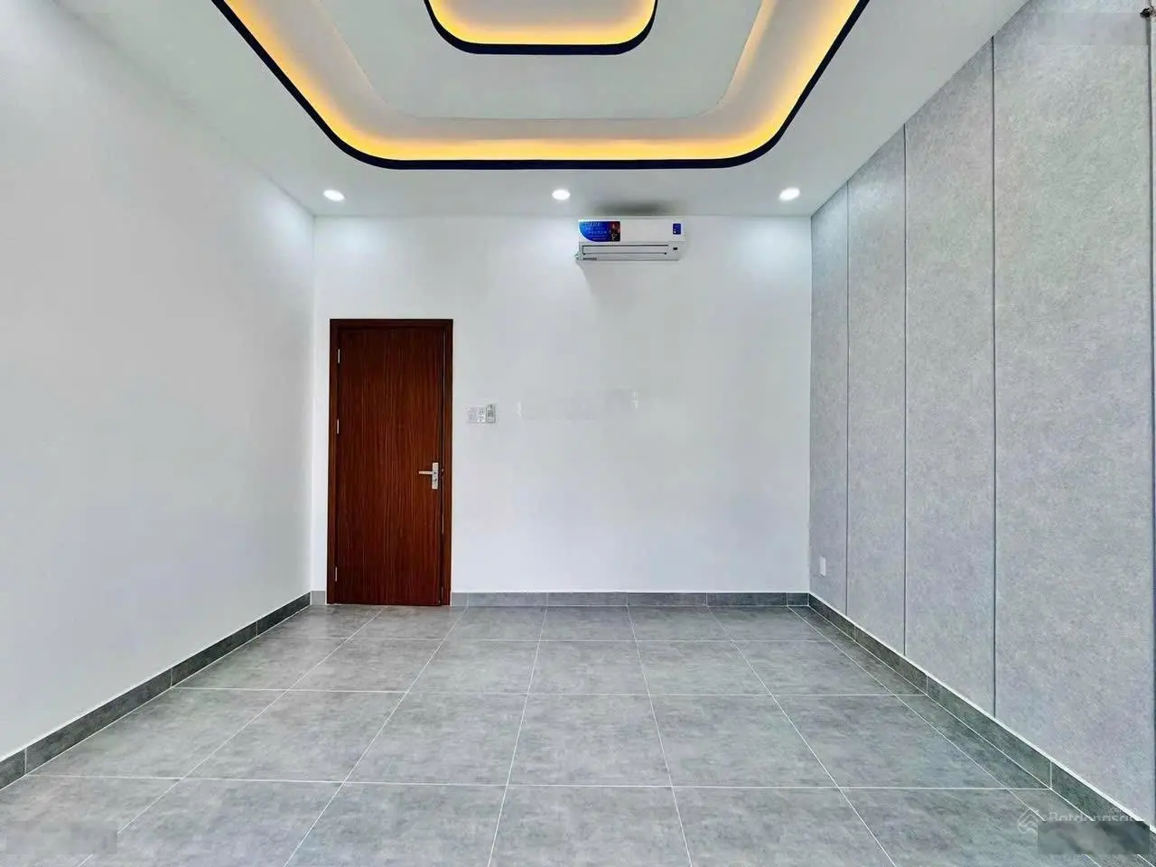 Sang Mỹ định cư! Bán nhà 62m2 đường Hồng Bàng, Q11. Gần cầu vượt Cây Gõ. Hẻm 7m. Sổ riêng