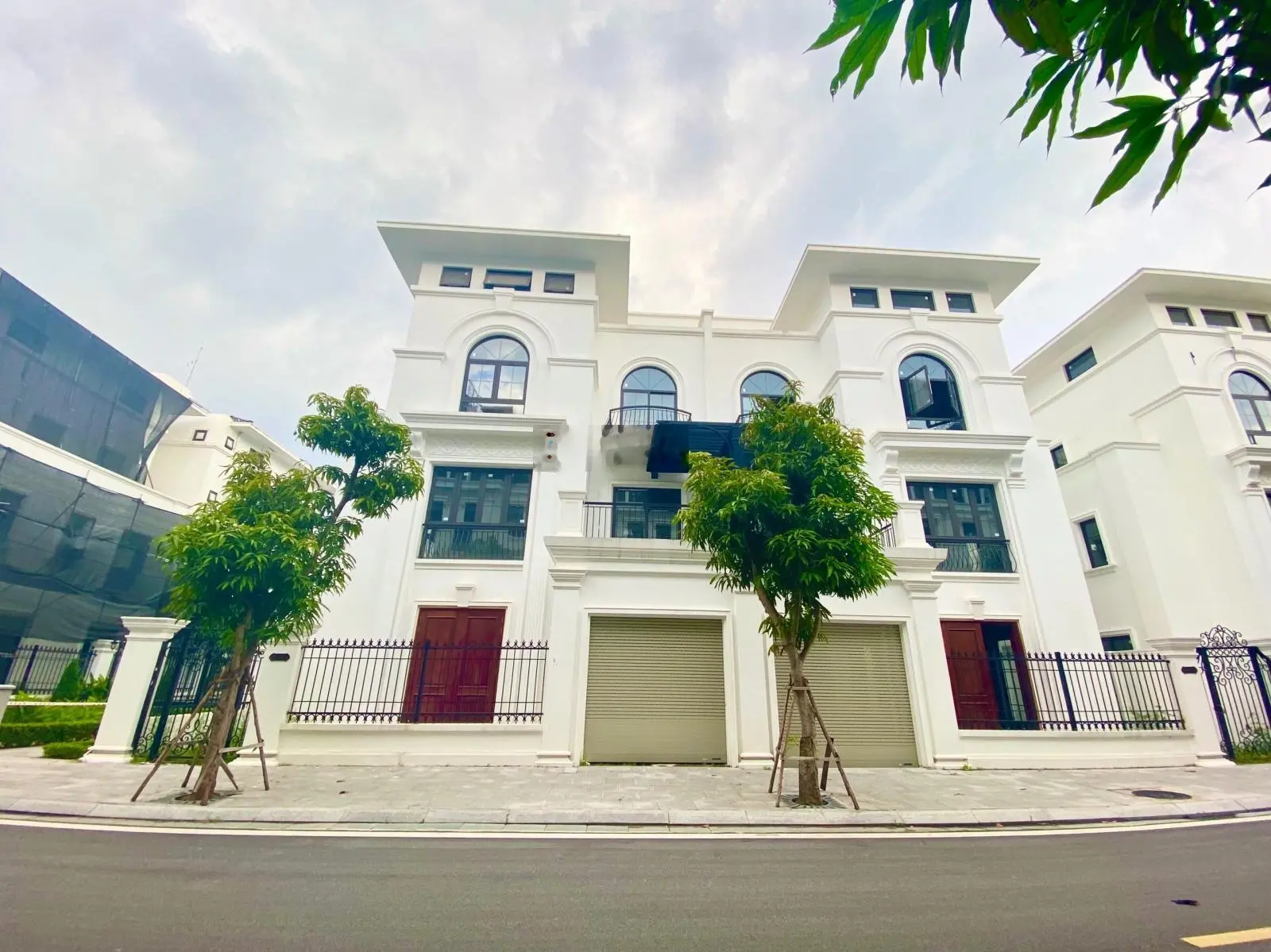 Top 2 căn liền kề đẹp nhất Hoàng Huy Riverside vì bán 1 rồi ạ