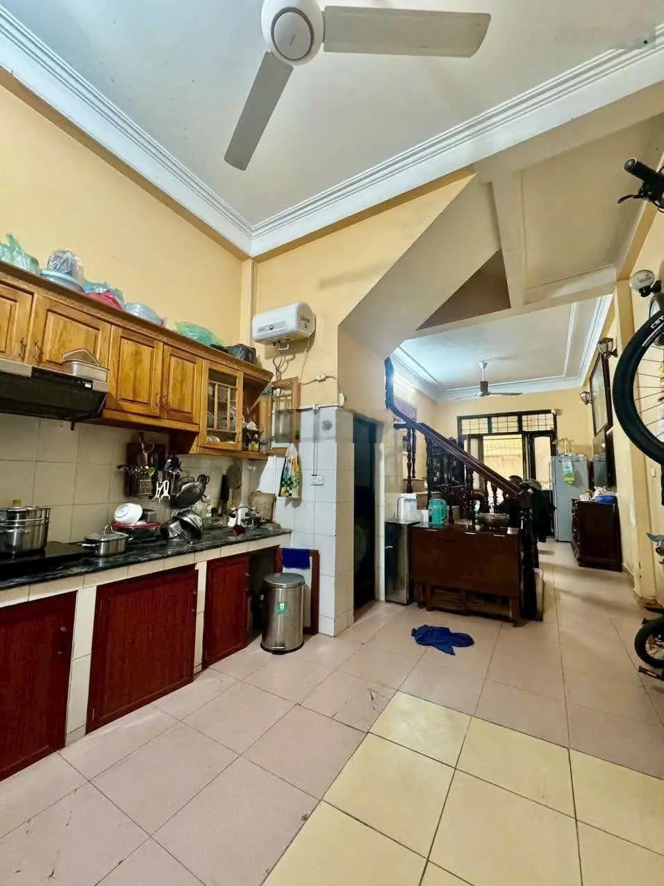 Bán nhà 5 tầng phố Trần Quốc Hoàn, Phân lô 2 mặt ngõ Ô tô, 13tỷ8