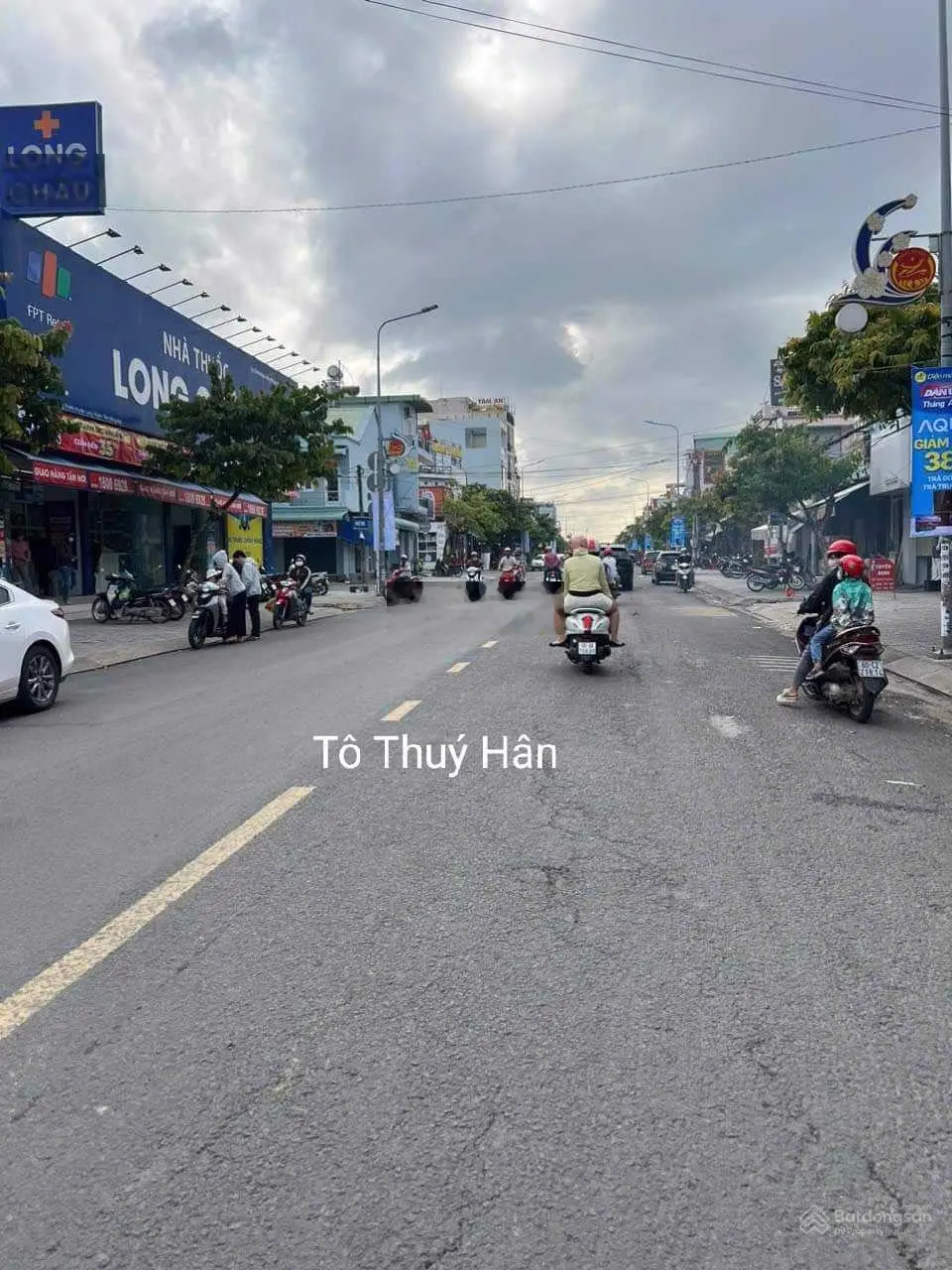 Bán lô đất ngộp 120m2 trung tâm thị trấn Long Thành, khu dân cư đông cách SBQT LT 5km, giá 1. 8 tỷ