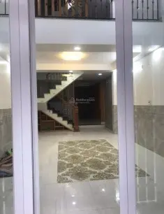 Bán nhà MT đường Nguyễn Bặc P2 quận Tân Bình. Ngang 4x14m, 1lửng, 3 lầu, 6pn, 7wc, nhà mới đẹp vào