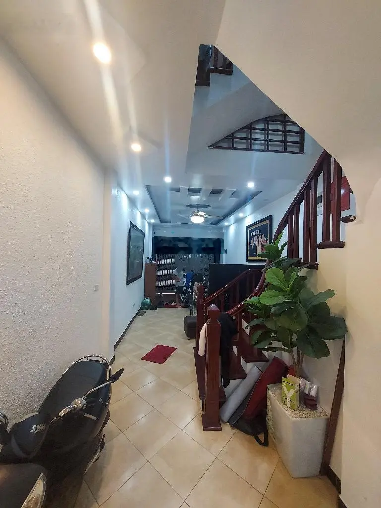 Bán nhà phố Từ Hoa Quảng An, ngõ thông 2 đầu đều là hồ Tây, 58m2, nhà đẹp ở ngay, 18.3 tỷ.