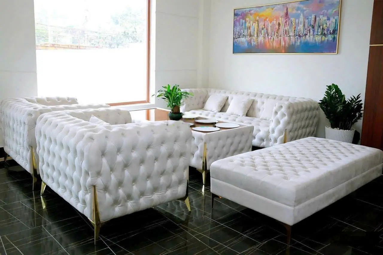 Bán Khách sạn doanh thu cao ngay Bến xe Miền Đông mới Quận 9 giá rẻ