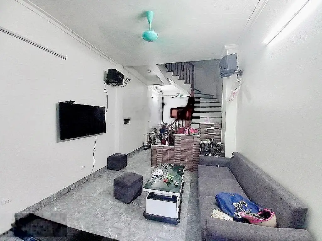 Bán nhà Trung Kiên , 36m2 , 4 tầng , 4 chỗ qua nhà ,vài bước ra ôtô , tiện ích khỏi bàn , 4,2 tỷ .
