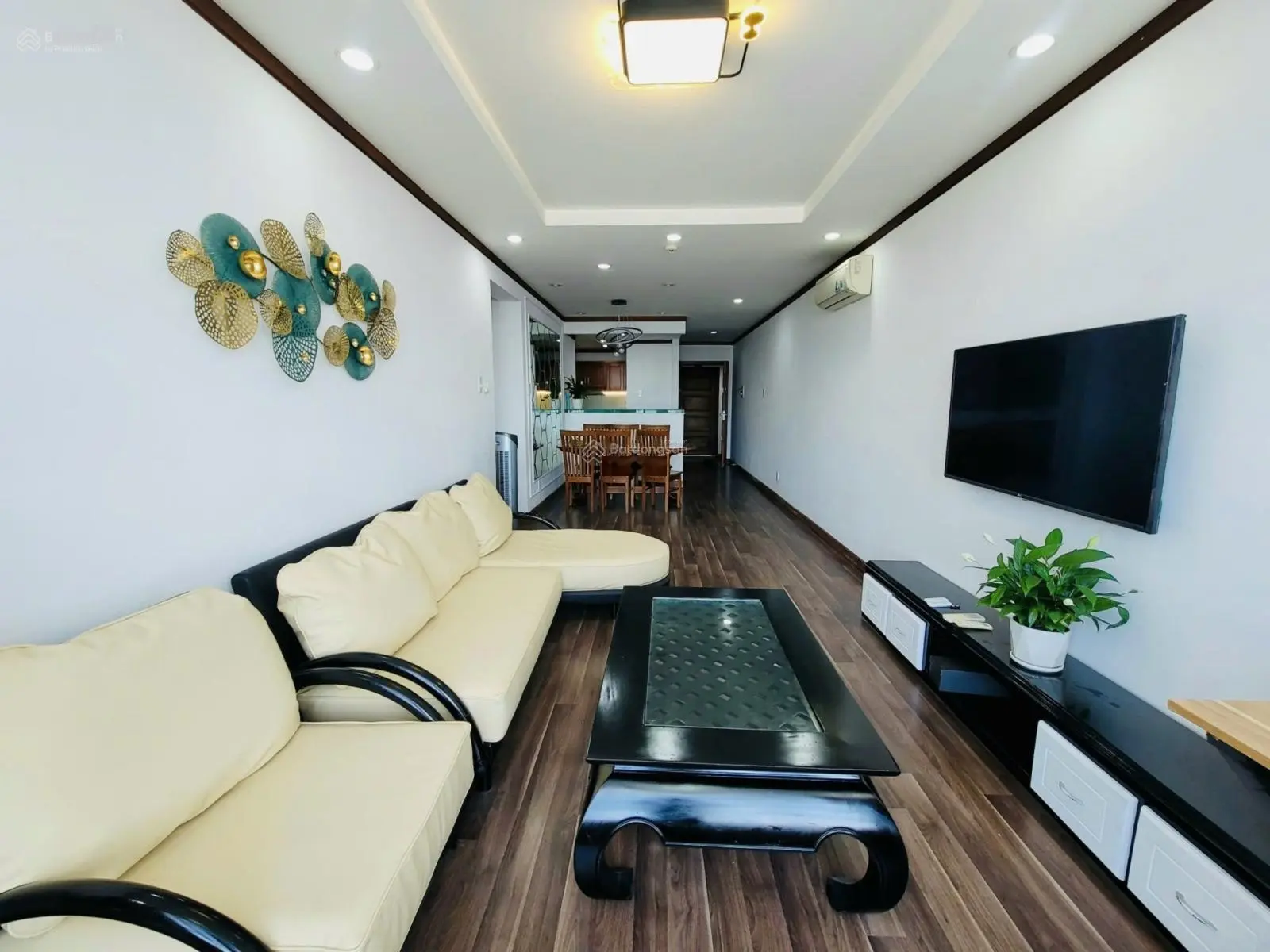 Cần tiền định cư nước ngoài - bán gấp 2 căn 2PN ngay tại HAGL full nội thất, giá chỉ 2.X tỷ