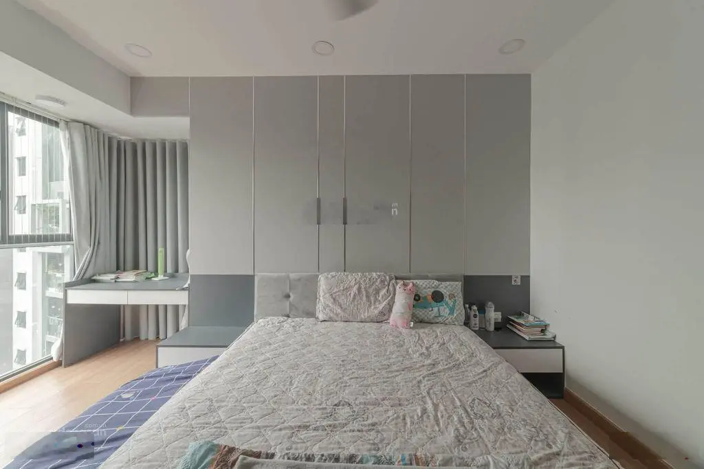 Kẹt tiền bán lỗ căn Emerald 104m2 full NT, view nội khu, giá 4.7 tỷ