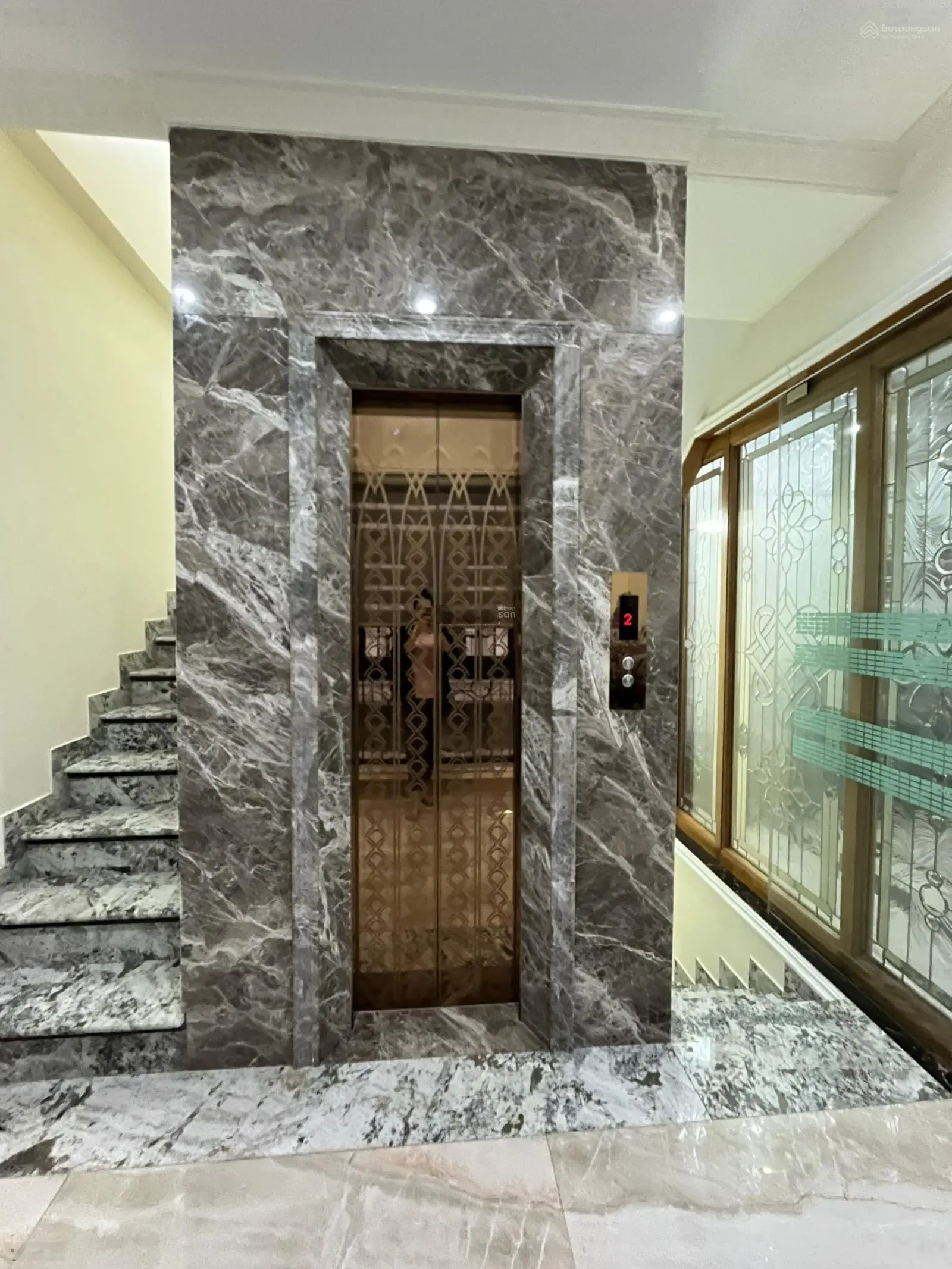 Duy nhất ăn góc Hoàng Huy Mall, Đông Nam, nội thất đẹp, có thang máy, cần bán gấp, Lh 0389 451 ***