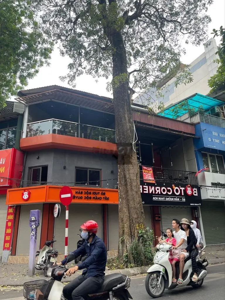 Mặt Phố Quán Thánh Dt:65m x 3T Mt:12m Giá 26 Tỷ Kinh Doanh Dòng Tiền