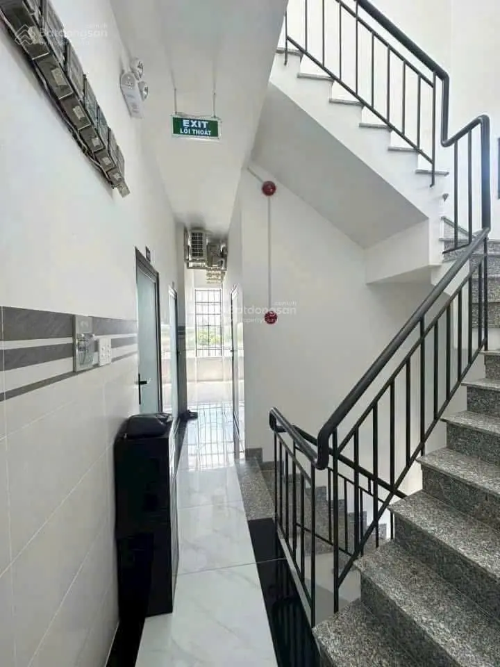 Gần ĐH Ngân Hàng 6 tầng 30 phòng khép kín full nội thất cho thuê tầm 140tr/th-dòng tiền gần 8%/năm