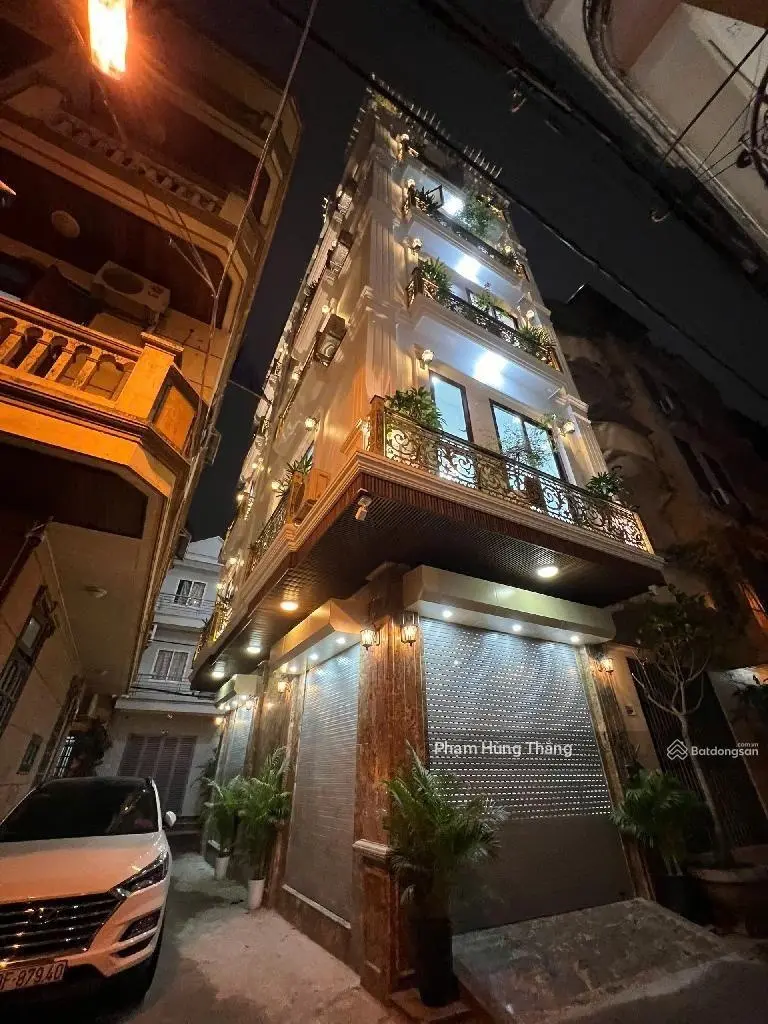 Bán nhà phố kim đồng. hoàng mai. gần 40m. 5 tầng..mt 4,5m. ô tô vào nhà. lô góc. giá chào 11 tỷ.