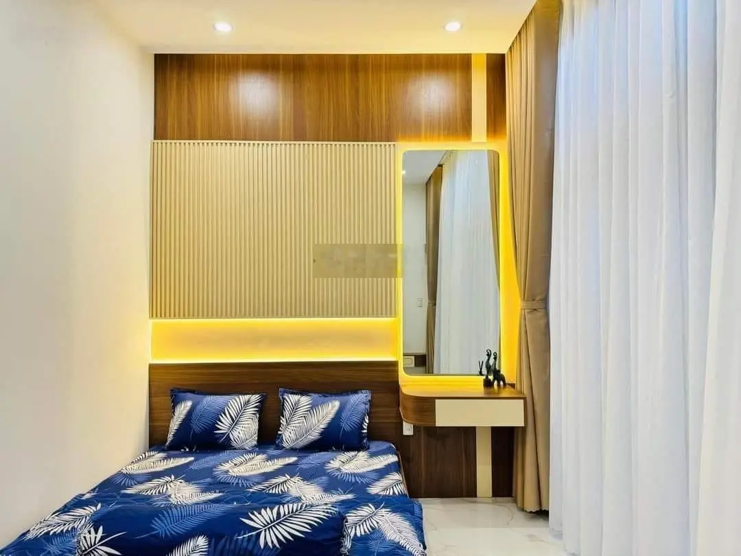 Bán liền nhà đẹp Tôn Thất Thuyết Q.4 70m2 4PN