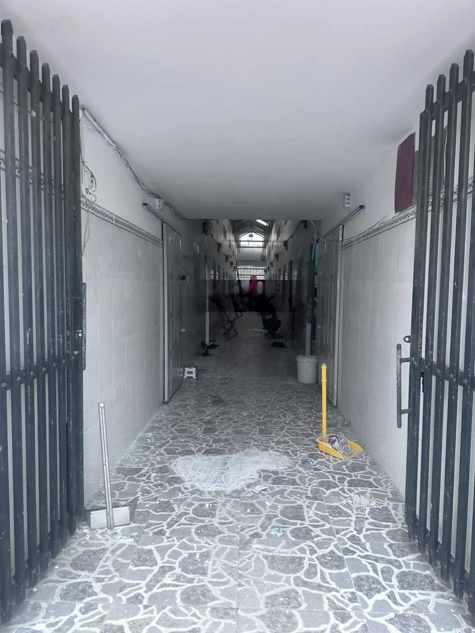 Chủ bán gấp dãy nhà trọ bến cát giá rẻ ngay khu dân cư Mỹ Phước 3, 300m2 thu nhập 20tr