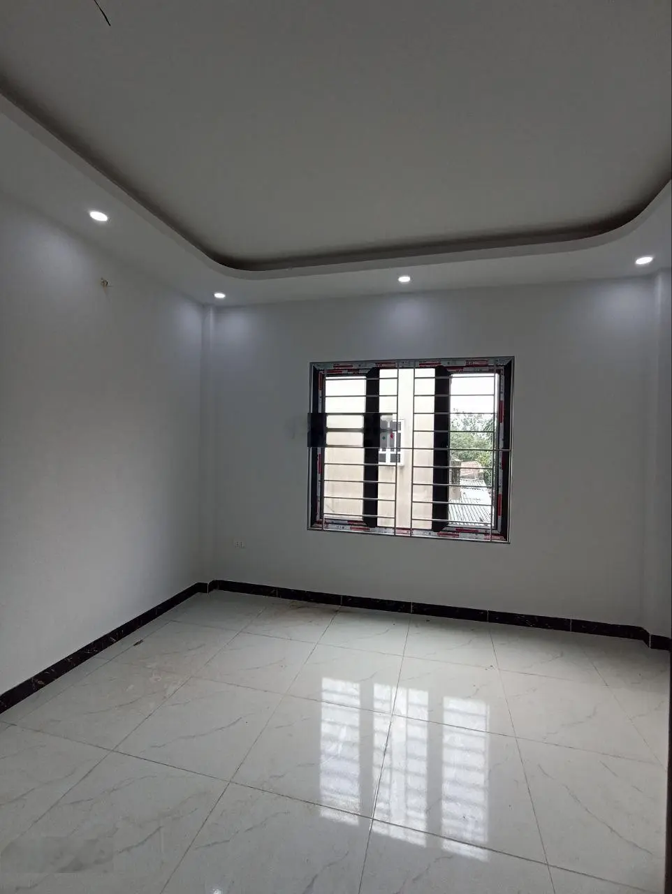 Bán nhà 43m2x3T, bán kính 300m chợ, trường, UBND, Tram y tế, 7 phút ra Penika.