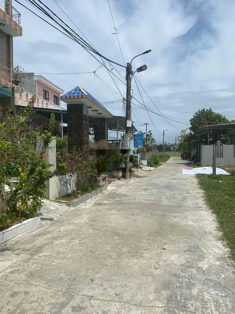 Lô đất đẹp thôn lệ sơn Hoà Tiến