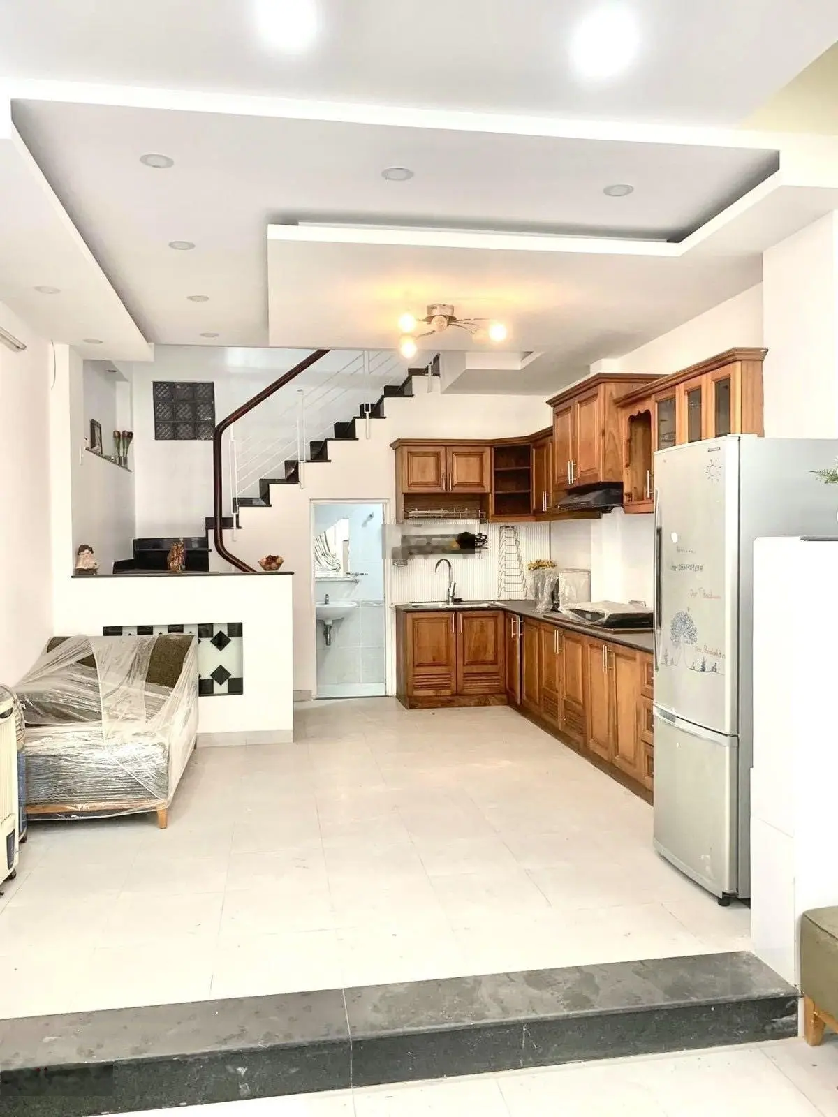 Nguyễn Văn Đậu, P5 - 42m2, 4 tầng, 5PN - DTSD 154m2 - hẻm trước nhà 4m - giá 7.5 tỷ