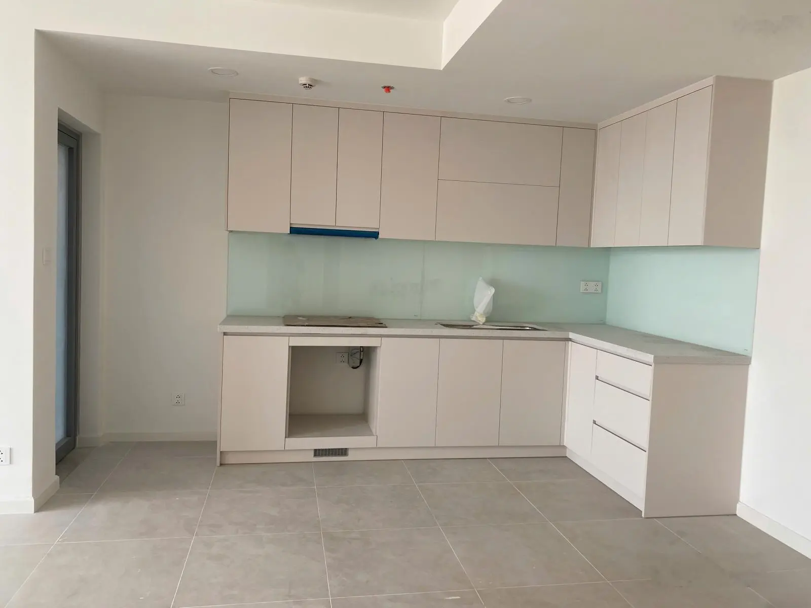 Full rổ hàng cđt kusto home và sang nhượng urban green. htls 2-3 năm. tặng 150-500tr và 3 năm pql.