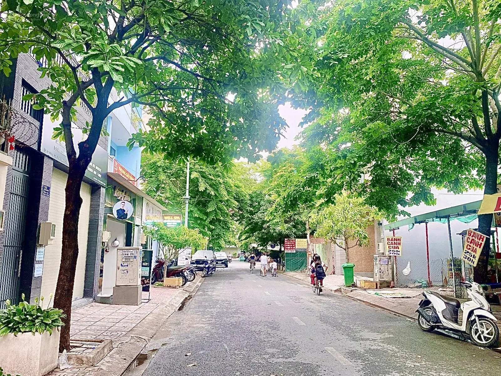 Nhà hầm + 5 tầng đang cho thuê MBKD và 8 phòng CHDV tại đường 12 An Khánh gần Trần Não chỉ 18,5 tỷ