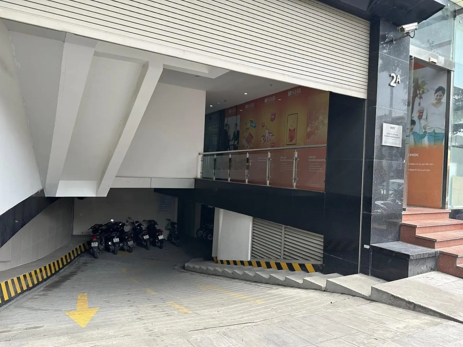 Bán nhà mặt phố Đại Cồ Việt, Hai Bà Trưng, diện tích 525m2, giá chưa đến 500 tỷ, liên hệ 0985 590 ***