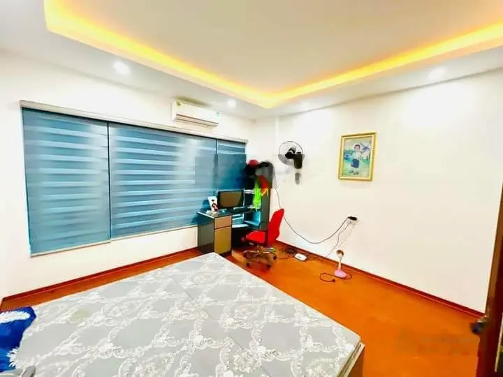 (Siêu hiếm) bán 40m2 x 6 tầng thang máy - thông sàn - Xuân La, ngoại giao đoàn - giá 6.85 tỷ