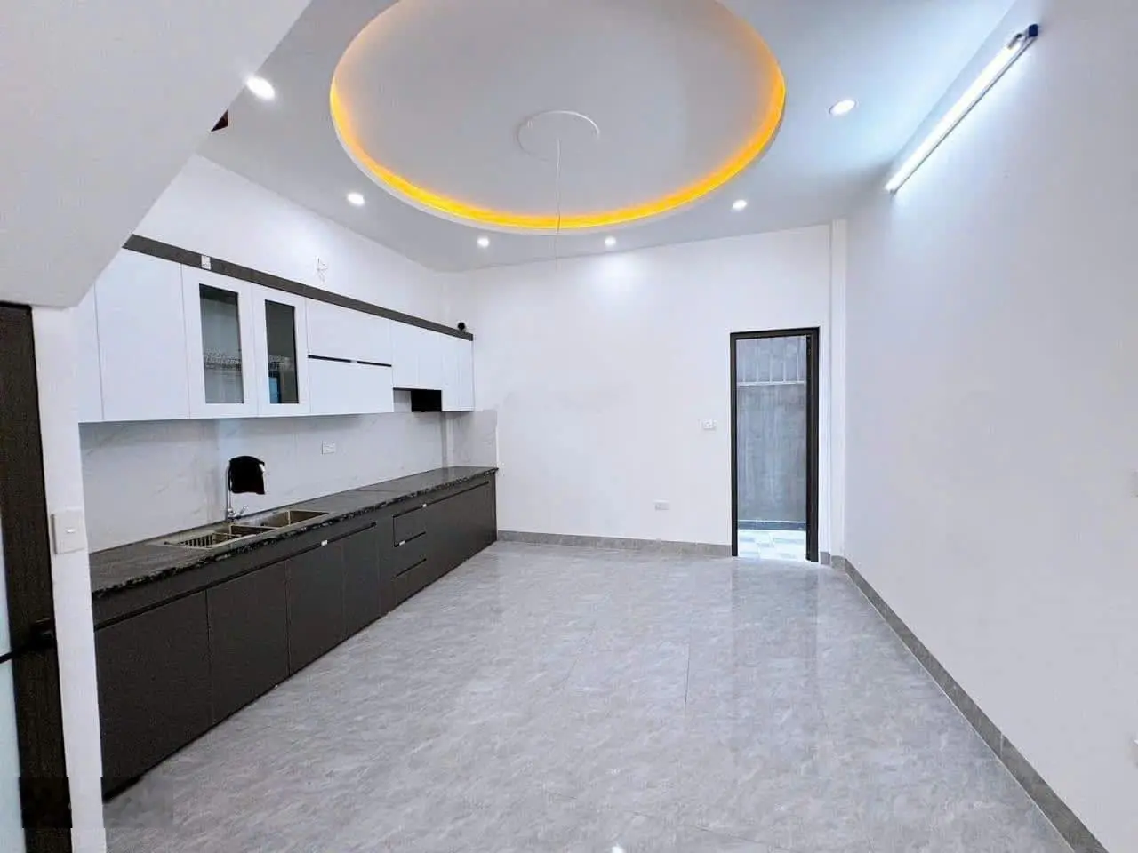 Nhà 48m2 - 3 tầng, trung tâm xã đầy đủ tiện ích (Chợ-Trường-Uỷ Ban-Trạm Ytế) 3km đến KĐT Đô Nghĩa