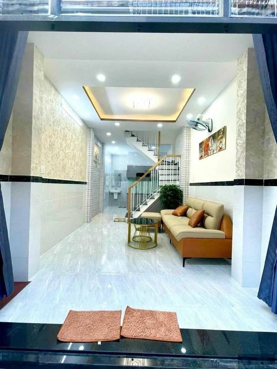 Giảm mạnh bán gấp nhà đường HXH Nguyễn Đức Thuận, P. 13, Tân Bình, DT 38,9m2/1,690 tỷ, SHR