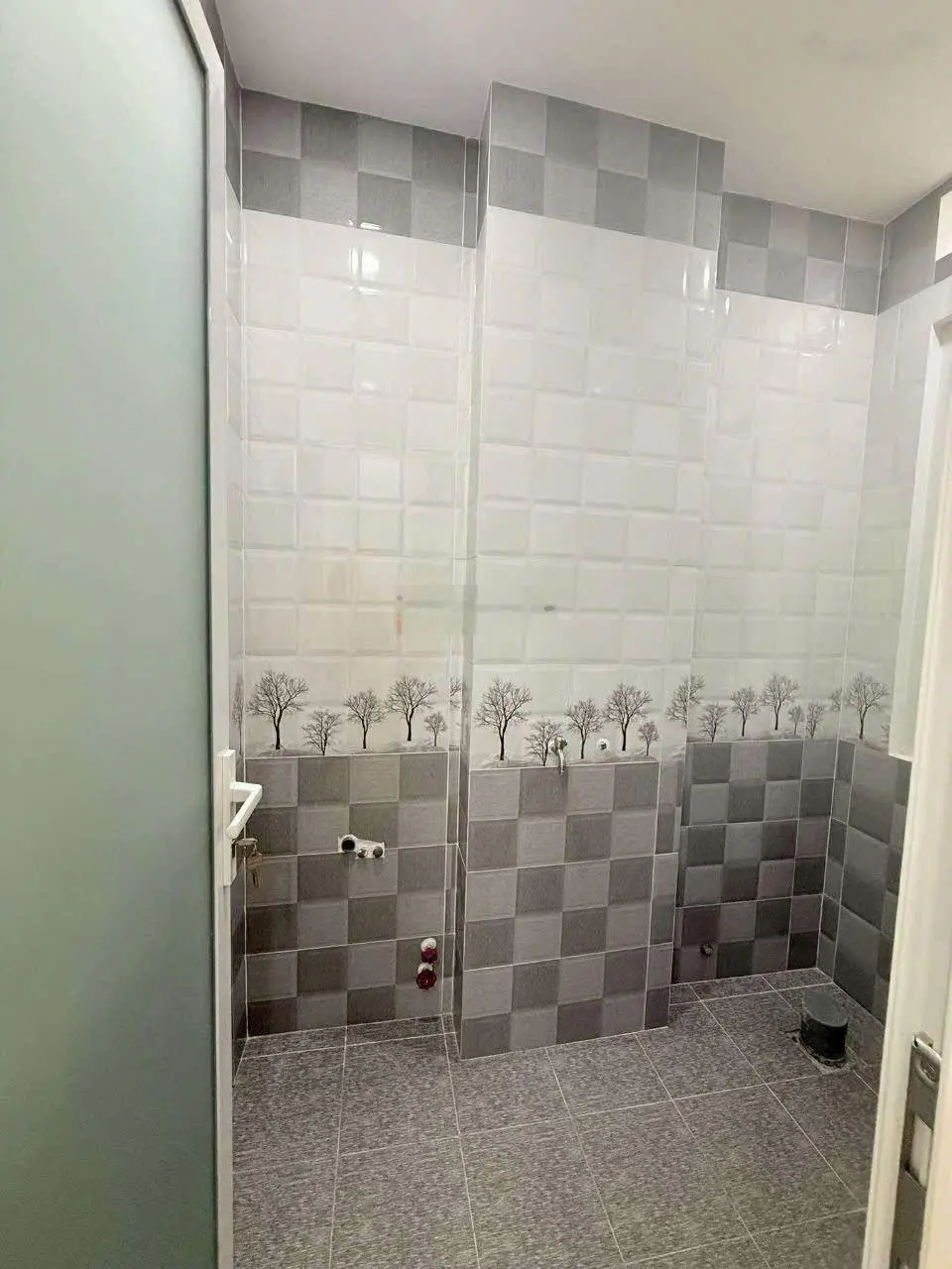 Nhà 4 tầng - ô tô ngủ trong nhà - sát mặt tiền bùi quang là - giáp tân bình- 61 m2 - gấp bán