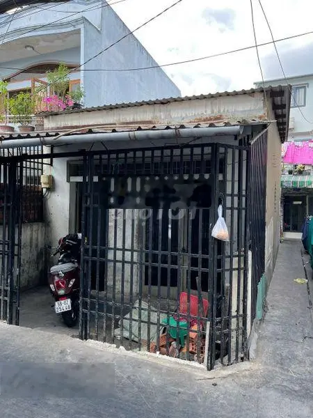 Nhà mặt tiền kinh doanh, Nguyễn Văn Bứa, thuận tiện kinh doanh mua bán ở Hóc Môn.Giá 1 tỷ 5