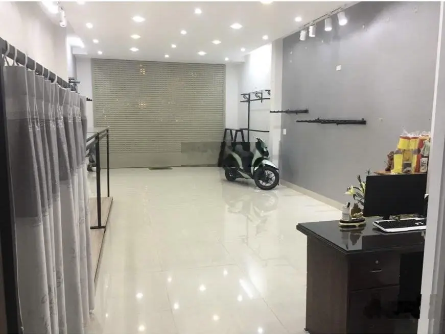 Chính chủ cần bán nhà 3 tầng mặt tiền Ngô Văn Sở đối diện Long Châu đang cho thuê tốt