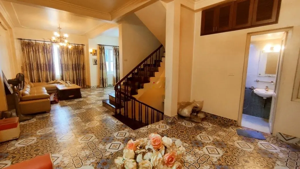 BÁN NHÀ NGỌC LÂM-NGUYỄN VĂN CỪ-DÂN XÂY-70M2-5 TẦNG-MT 5,8M-NHỈNH 9TỶ