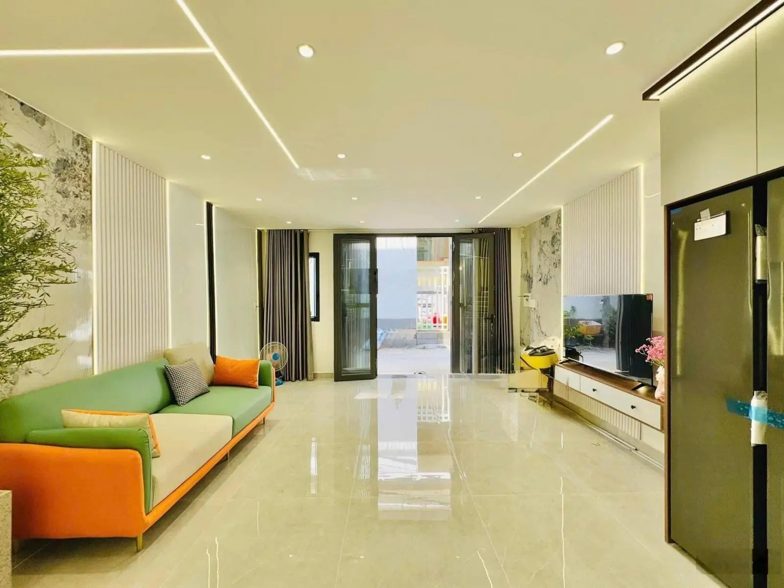 Trình làng căn hàng hiếm ngay Xô Viết Nghệ Tĩnh P.25 Bình Thạnh DT 55m2 giá 2 tỷ 100