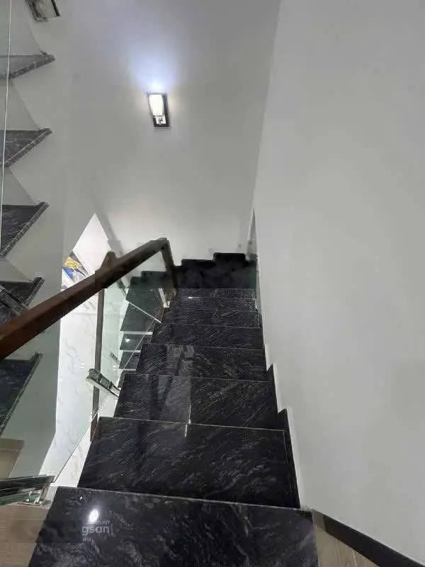 Tôi Khoa có căn nhà cần bán đường Hoàng Hoa Thám, Phường 6, Quận Bình Thạnh. (4,5 x 11)m giá 2tỷ590
