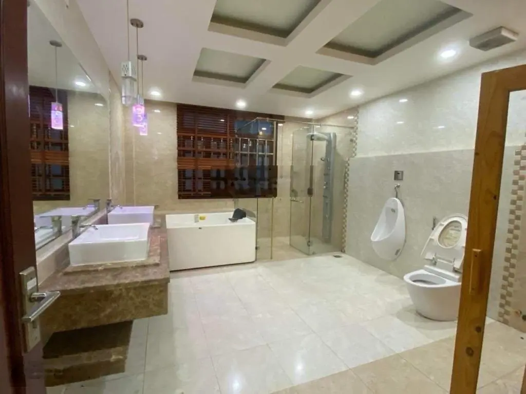 Mặt tiền TT Quận 6-ngay chung cư An Phú, Hậu Giang-84m2-4*21-7 tầng-dòng tiền 25tr/tháng-giá 18 tỷ