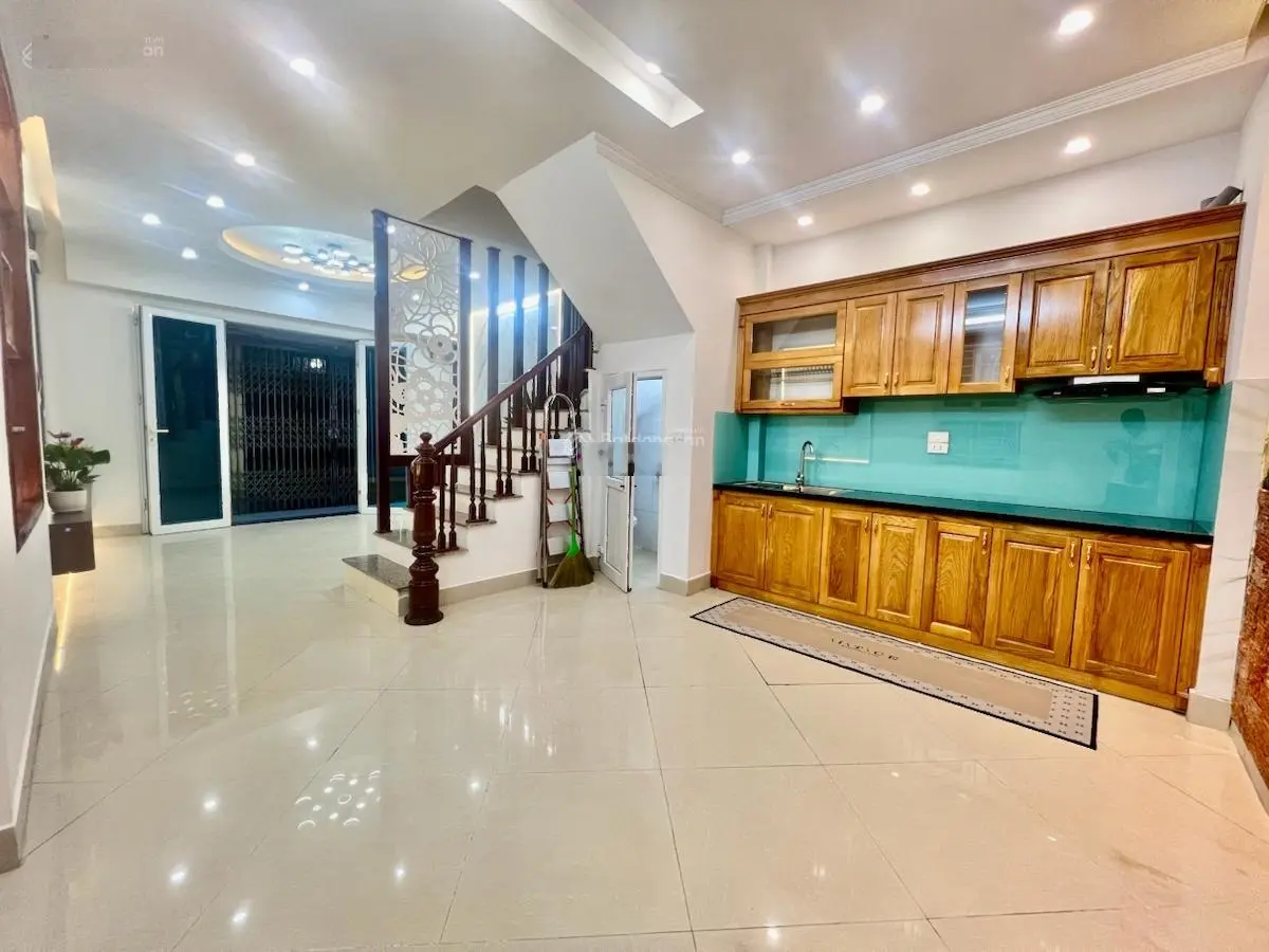 Bán nhà Định Công - lô góc - 37m2 - 5 tầng - 8,6 tỷ - sổ đỏ vuông